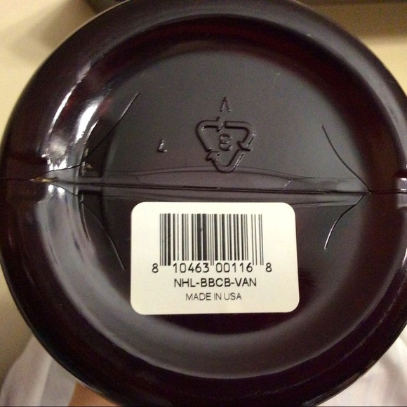 Vancouver Canucks coin bank - Picture 7 of 8